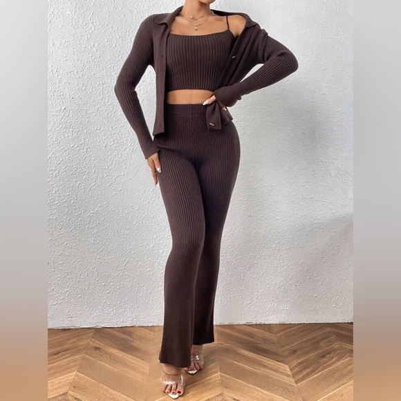 Knitted 3 Piece Brown Set - Picture 3 of 8